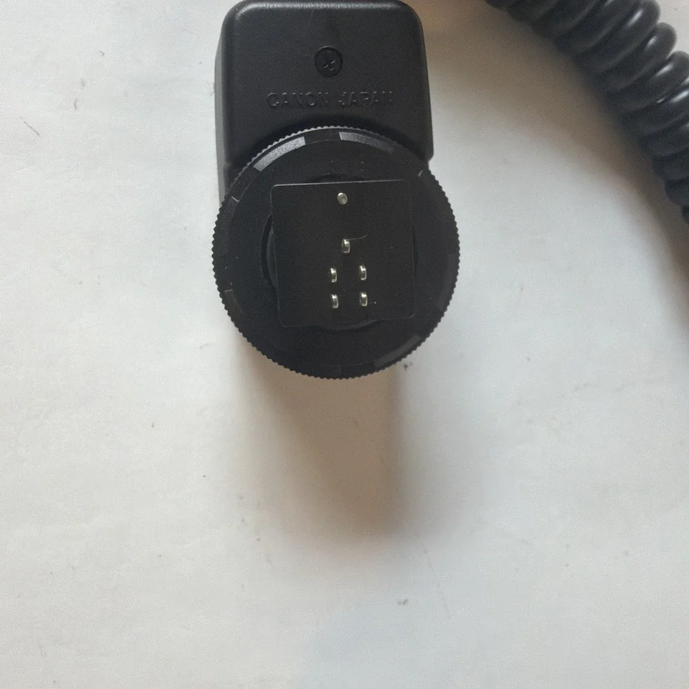 Canon Off-Camera Shoe Cord OC-E3 - Barely Used
